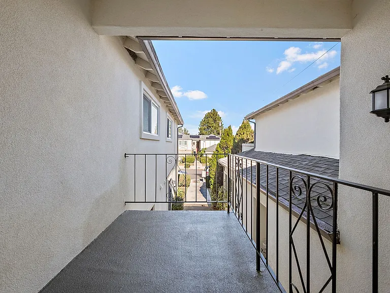 Brookvale 1507 — Photo 16