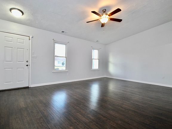 5th image of 4033 Rainbow Dr