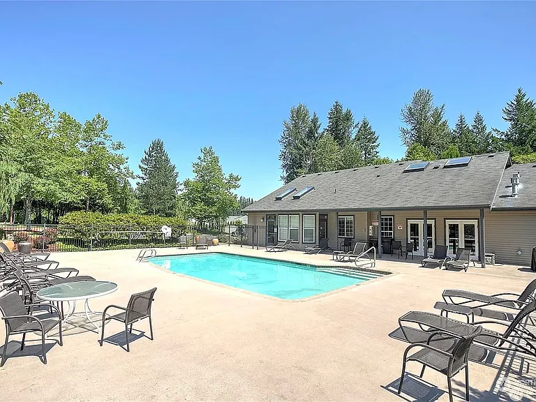 25025 SE Klahanie Blvd — Photo 13