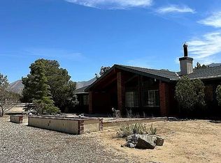 8100 Southlake Dr, Lake Isabella, CA 93240