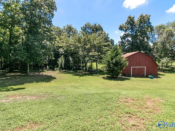 3rd image of 114 City Park Dr SE