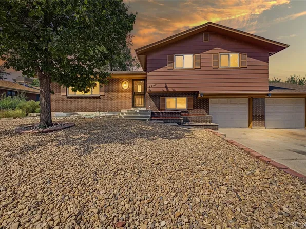 2137 S Yarrow Street, Lakewood, CO 80227