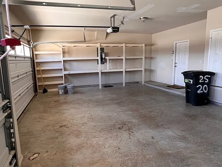 2520 Dante Ct — Photo 32