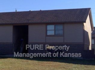6135 SW 26th Ct APT B, Topeka, KS 66614