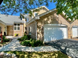 11408 Lakebrook Ct, Orland Park, IL 60467