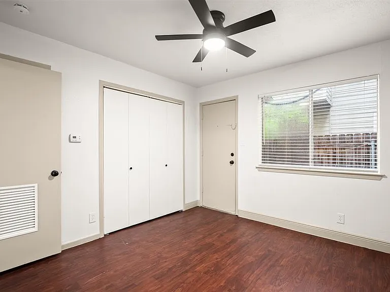 1010 W 23rd St #3 — Photo 7