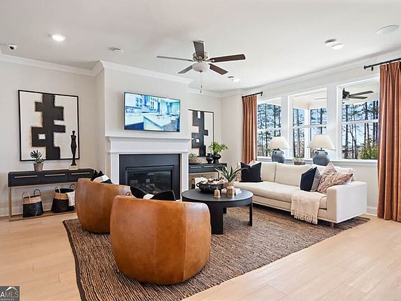 3rd image of 3382 Burkston Pl
