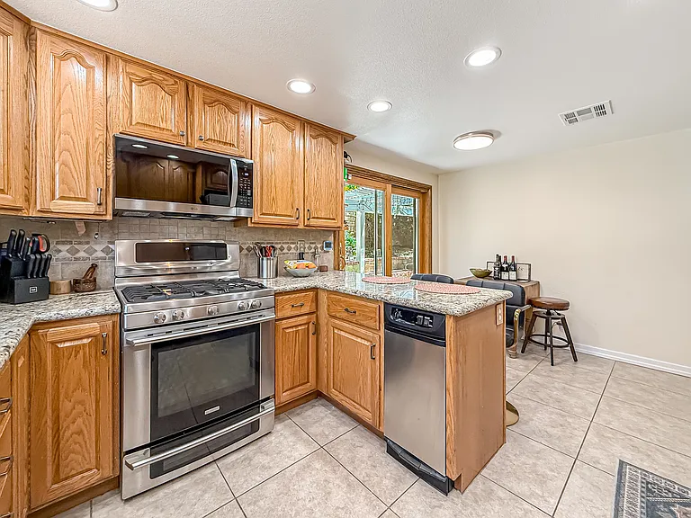 2111 Peak Pl — Photo 19