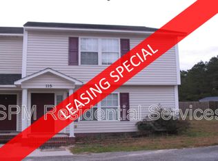 115 Tillett Ln, Sneads Ferry, NC 28460