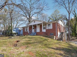 5264 Joan Of Arc Pl, College Park, GA