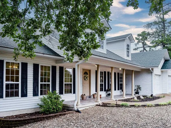 13 Veranillo Dr, Hot Springs Village, AR 71909