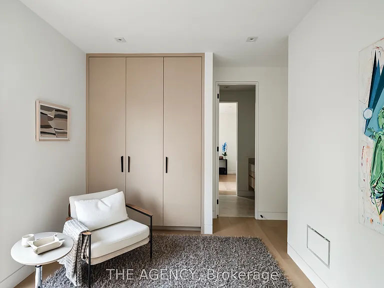 126 Sherwood Ave — Photo 29