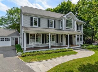 77 Benvenue St, Wellesley, MA 02482