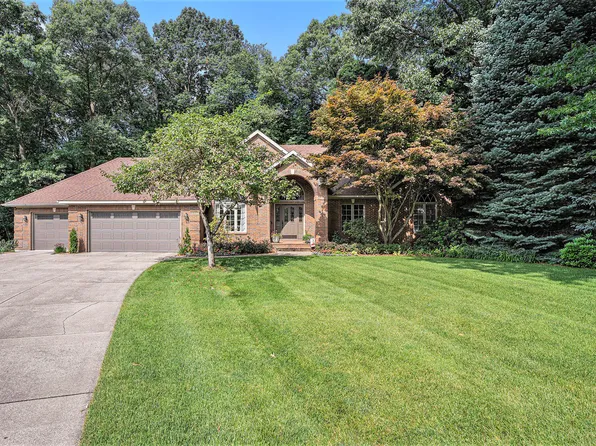 14612 Creek Edge Dr, Holland, MI 49424