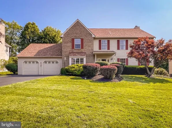 107 Horseshoe Ln, North Wales, PA 19454