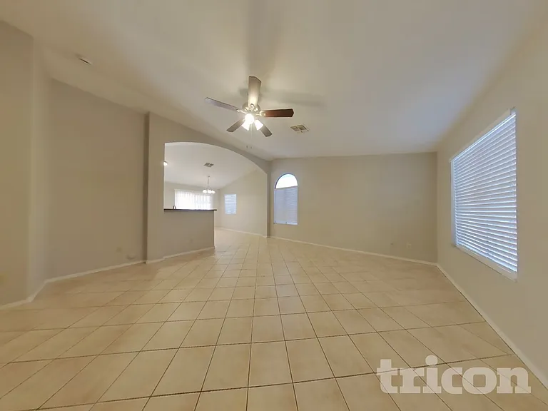 3732 W Firehawk Dr — Photo 3