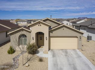 1383 Bison Spring Dr, Las Cruces, NM 88012