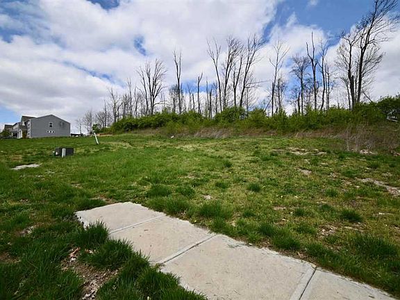 5th image of 6988 Lucia Dr