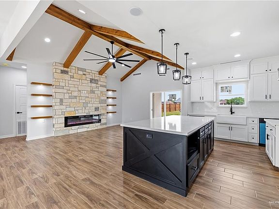 5th image of 2802 Stone Oak Dr