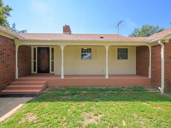 3rd image of 7697 E Shelby Dr