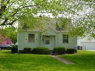 2nd image of 94 Kemp St