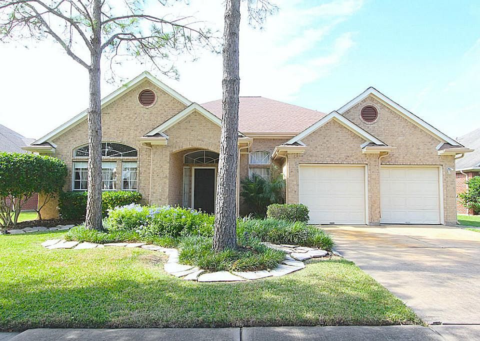 1st image of 103 Island Breeze Cir