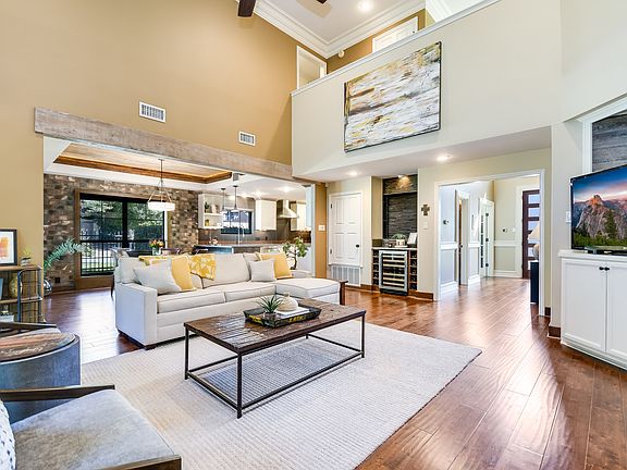 5th image of 5412 Odessa Ln