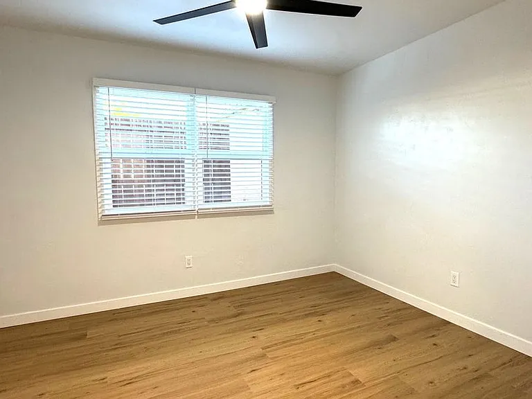 4550-4560 Palm Ave #8335 & 8339 — Photo 9