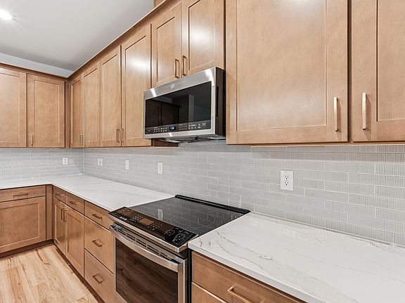 211 Oak Summit Place