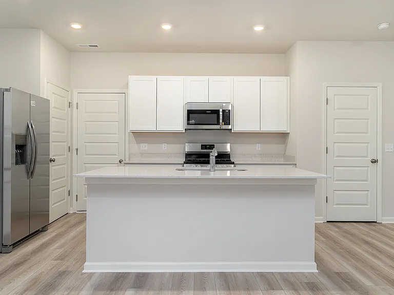 1052 Baltusrol Ln — Photo 8
