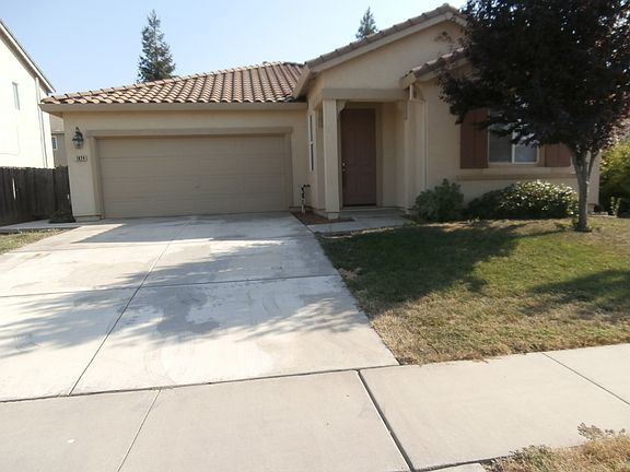 5th image of 1824 Waterfall Dr