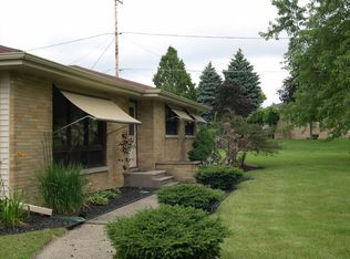 8644 Cooper Rd, Pleasant Prairie, WI 53158