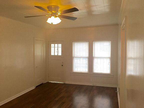 2nd image of 2210 Cincinnati Ave