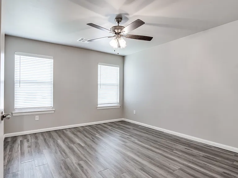 2641 Cedar Tree Rd — Photo 28