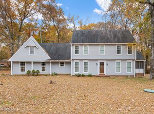 33 Summerfield Dr, Jackson, TN 38305