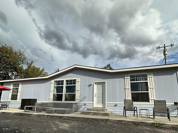 5th image of 10269 Donovan St