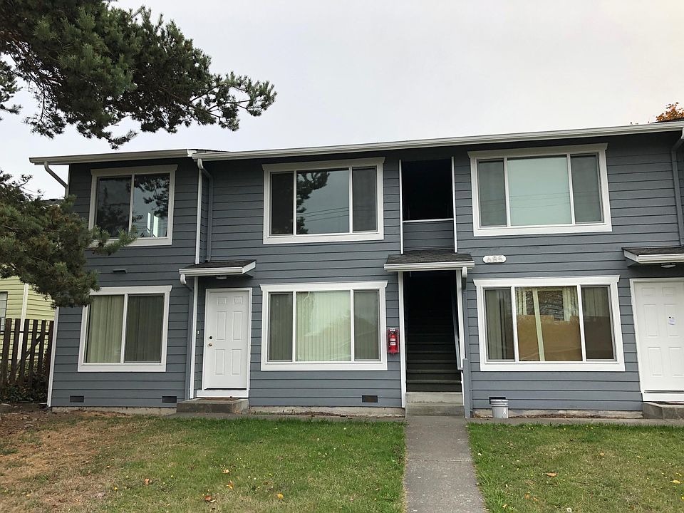 1st image of 685 SE 8th Ave APT 201