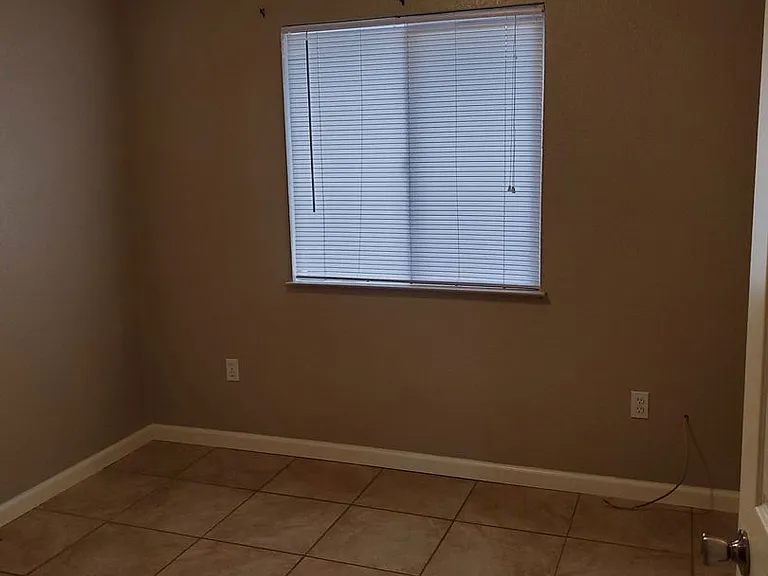 668 Anchor Ave — Photo 5