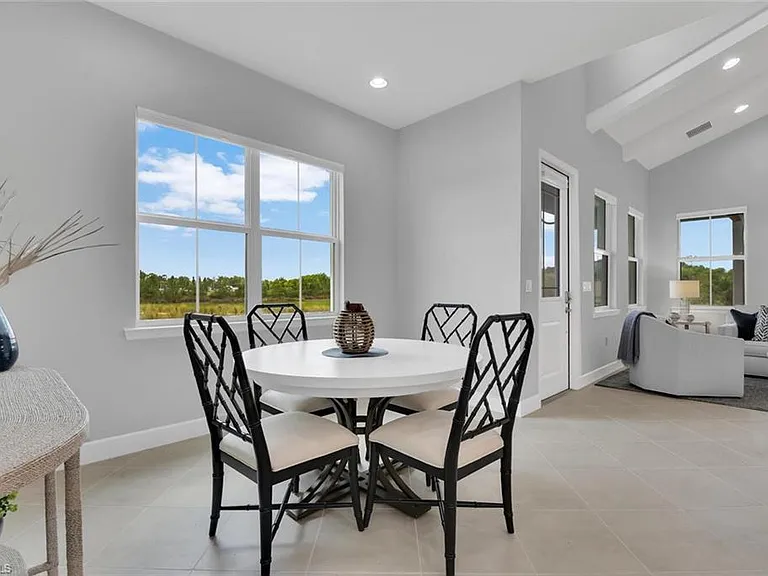 7124 Saona Ct — Photo 11