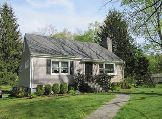 286 Cherry St, Katonah, NY 10536