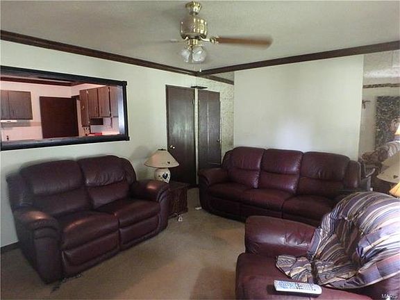 2nd image of 1092 Fernbrook Dr