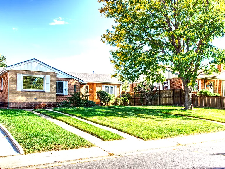 2870 Grape St — Photo 1