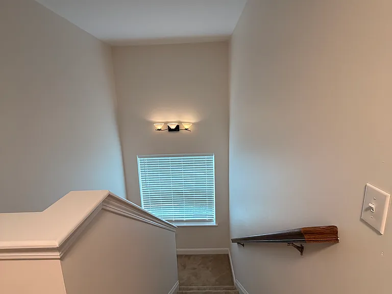 466 Carriage House Ln — Photo 21