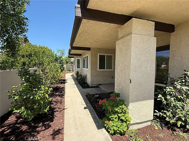 860 Calle Del Sol — Photo 14