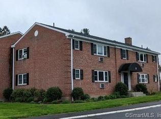 8 Robbins Ln APT C, Rocky Hill, CT 06067