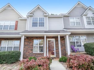 5826 Cougar Ln, Charlotte, NC 28269