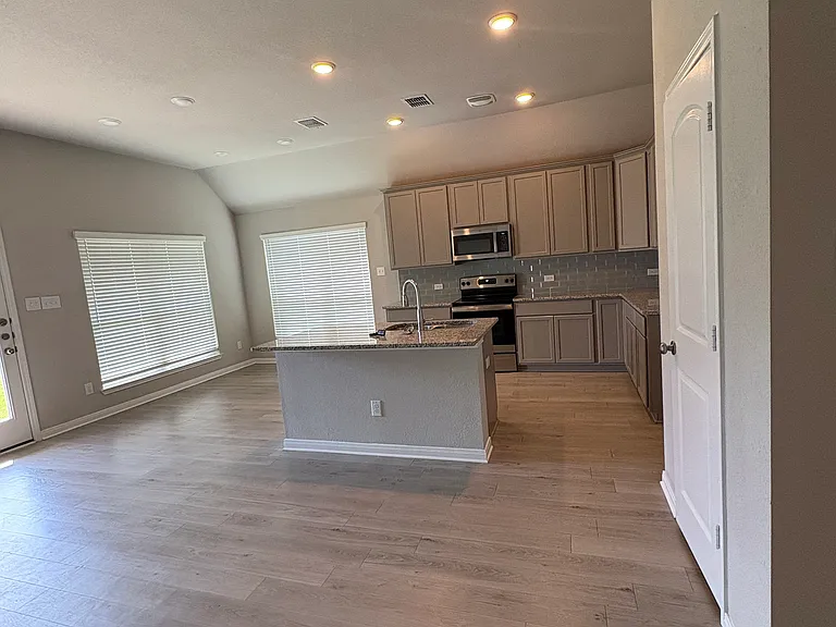 3312 Dottavio Rd — Photo 3