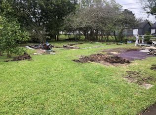 3220 Ash Ave, Groves, TX 77619