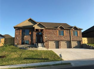 510 Trieste Dr, Centerton, AR 72719