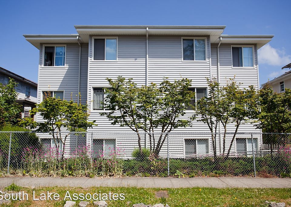 1st image of 4738 19th Ave NE APT 202
